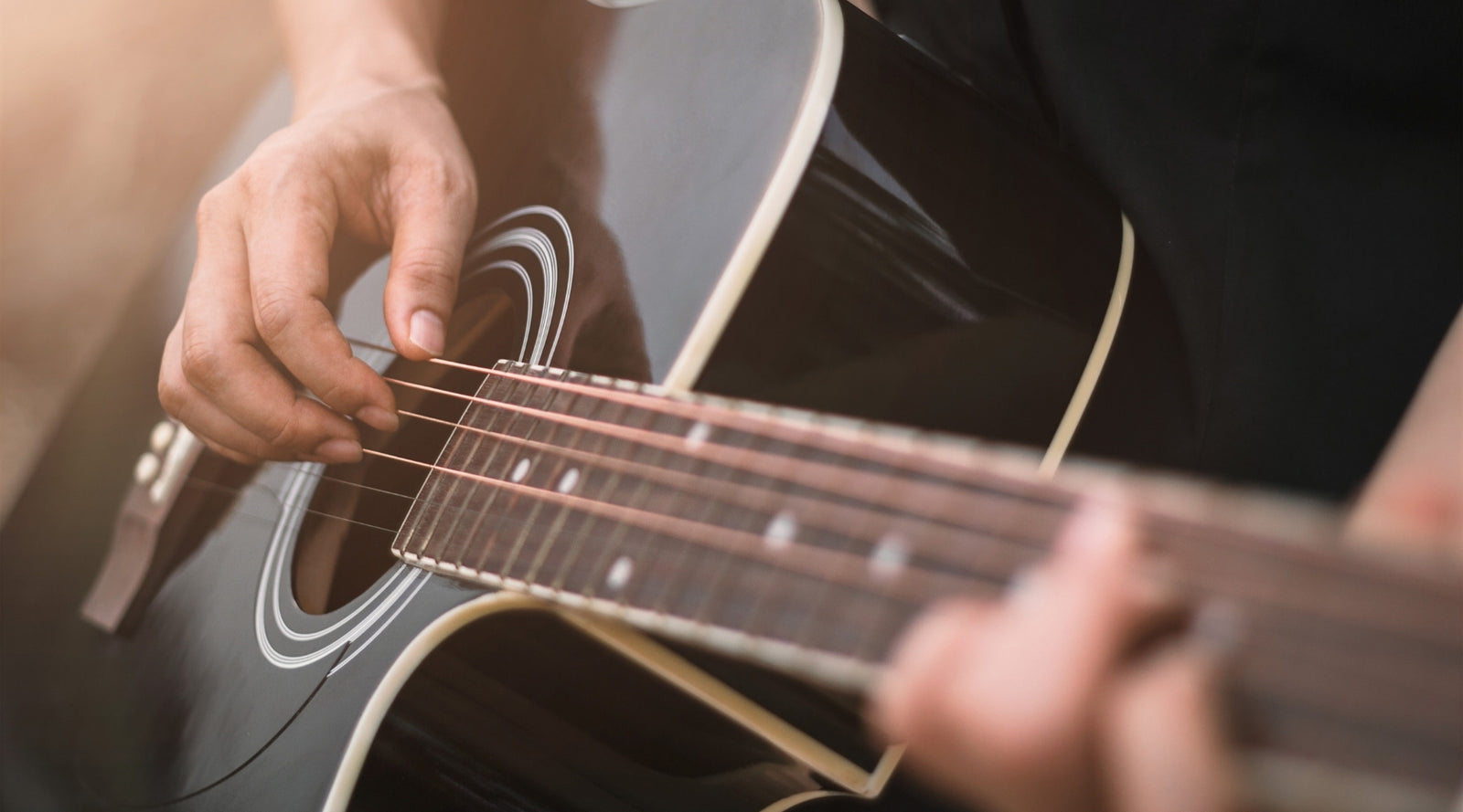 This Fingerstyle Cover of Led Zeppelin’s Kashmir is Mindblowing