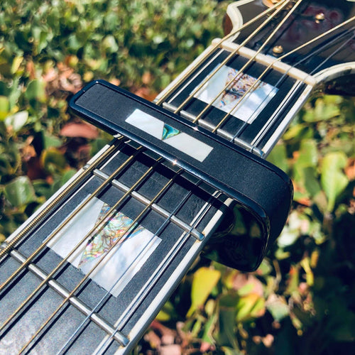 GibsonbyThalia Capo Epiphone V-Block Black Ebony Inked & Pearl | Capo