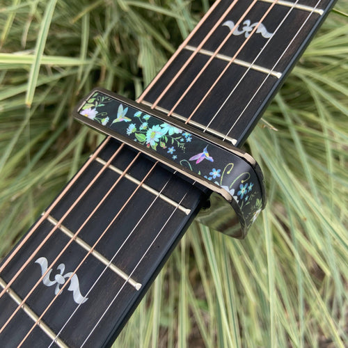 Thalia Capo Hummingbird | Deluxe Capo