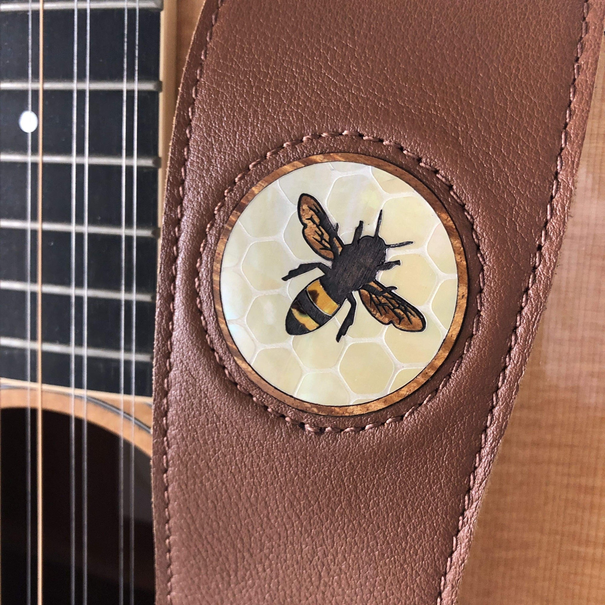 Bee guitar outlet strap